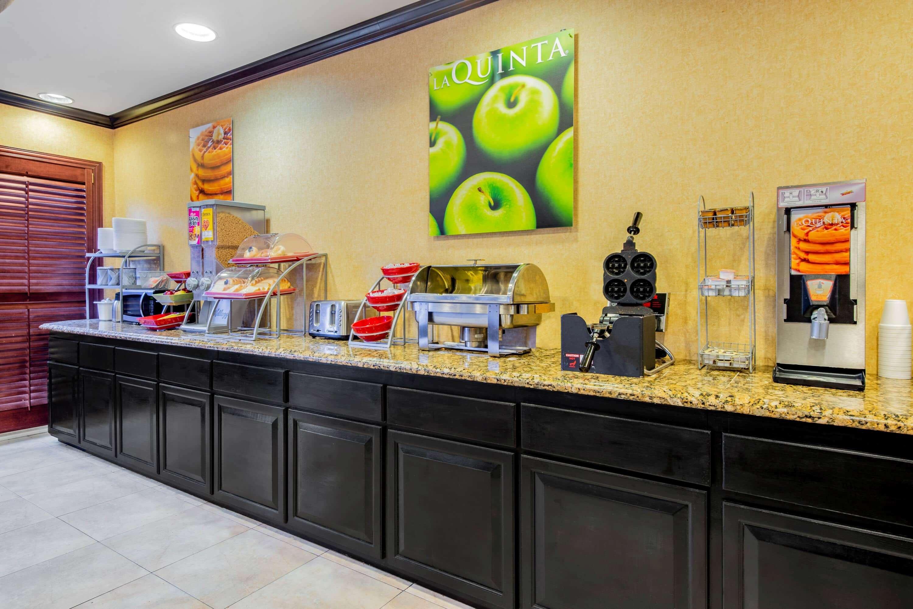 Hotel La Quinta By Wyndham Mt. Laurel - Philadelphia Mount Laurel Esterno foto