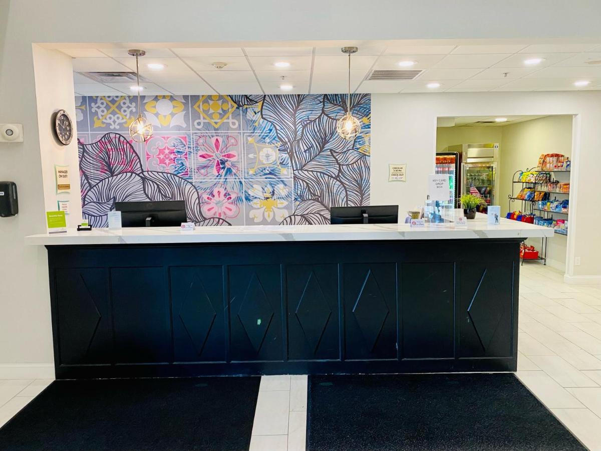 Hotel La Quinta By Wyndham Mt. Laurel - Philadelphia Mount Laurel Esterno foto