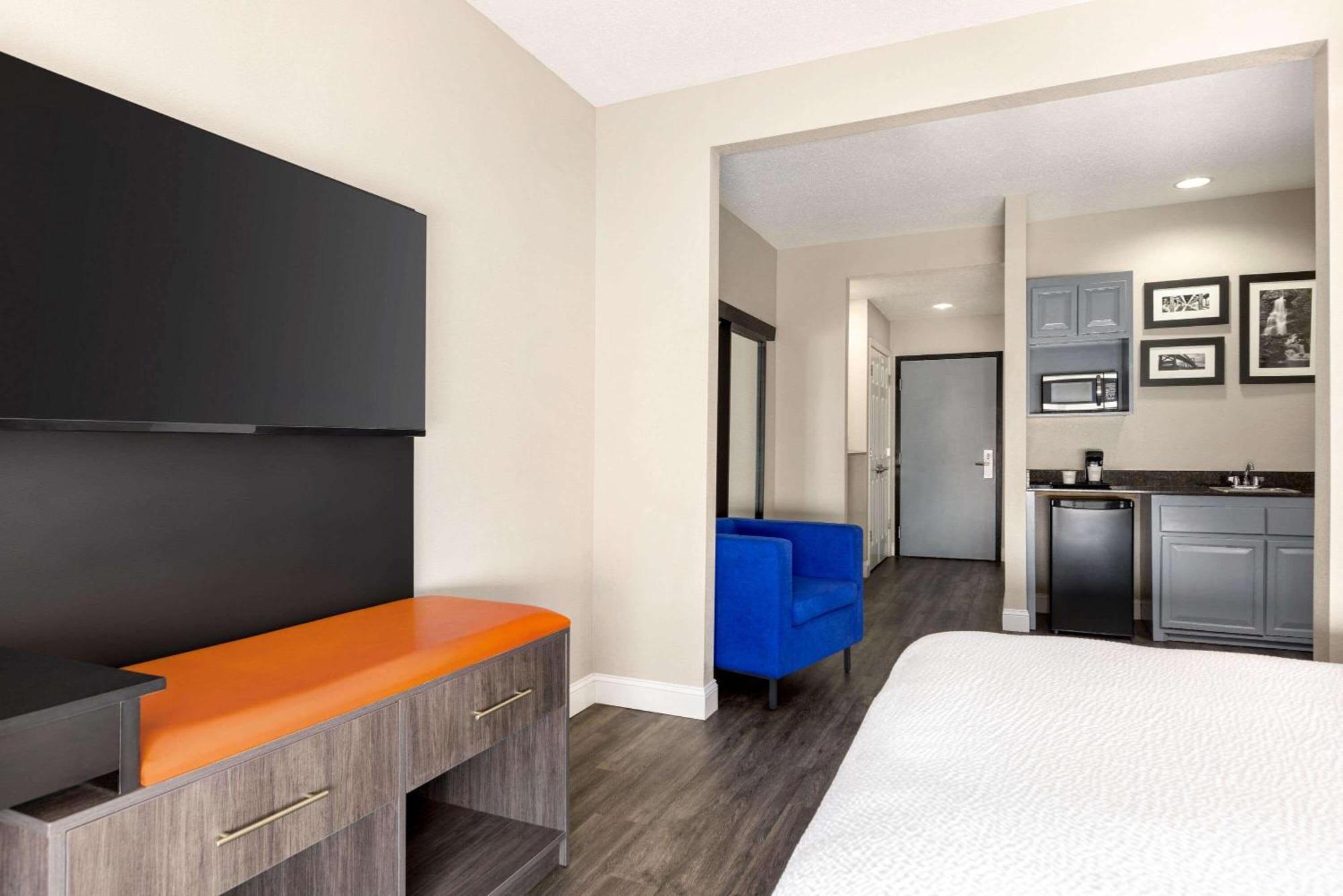 Hotel La Quinta By Wyndham Mt. Laurel - Philadelphia Mount Laurel Esterno foto