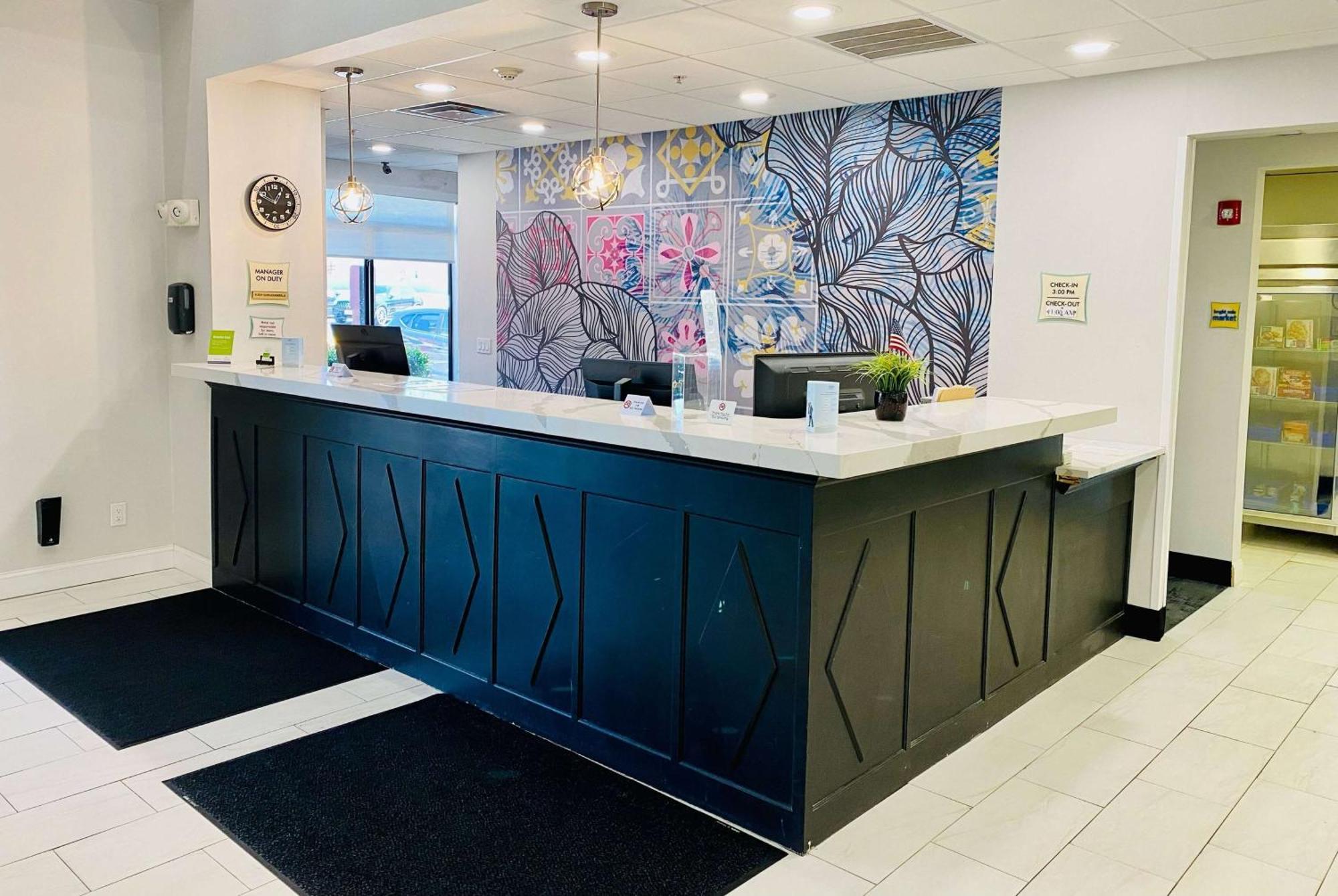 Hotel La Quinta By Wyndham Mt. Laurel - Philadelphia Mount Laurel Esterno foto